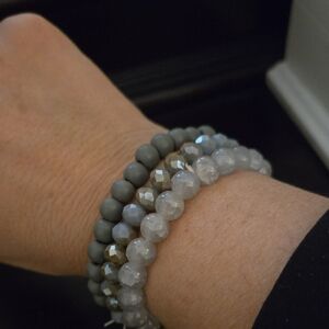 Elegant Gray and Silver Beaded Bracelet Set Elastic For Average Wrist
